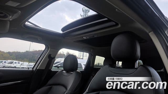 Mini Cooper Clubman 2018 — Фото 19/20