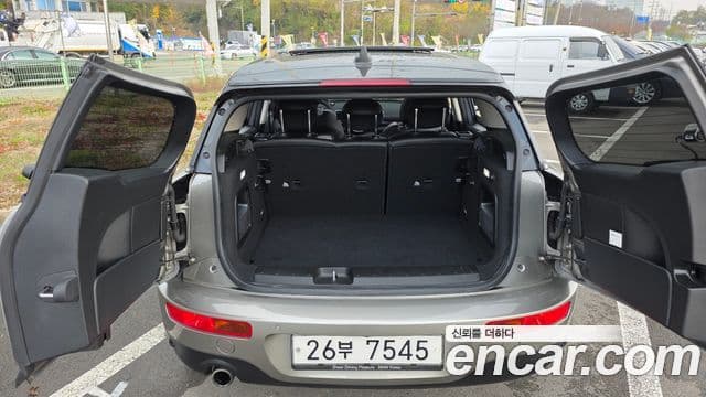 Mini Cooper Clubman 2018 — Фото 20/20