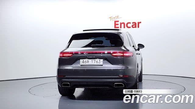 Porsche Cayenne 2019 — фото 4 из 20