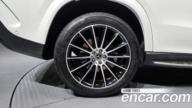 Mercedes-Benz GLE-Class 2022 — Şəkil 5/20