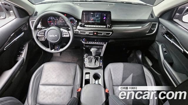 Kia Seltos 2022 — ფოტო 7/20