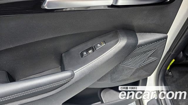 Kia Seltos 2022 — Şəkil 19/20