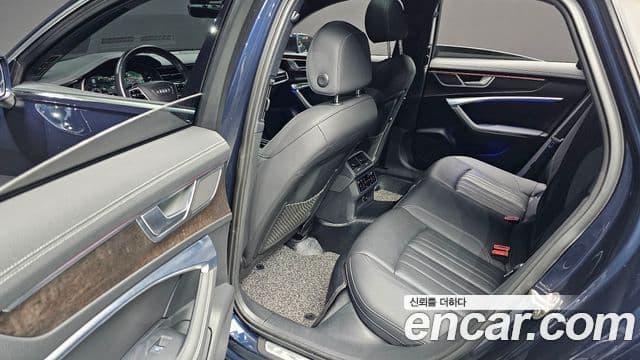 Audi A6 2020 — фото 17 из 20