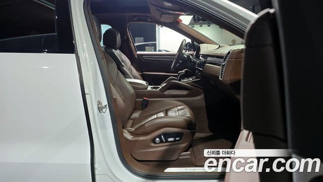 Porsche Cayenne 2020 — Şəkil 10/20