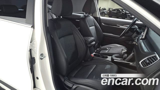Kia Seltos 2021 — Şəkil 10/20