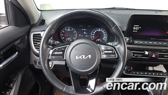 Kia Seltos 2021 — Şəkil 13/20
