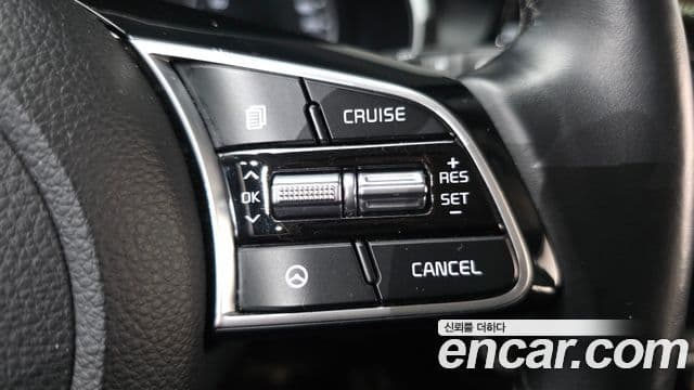 Kia Seltos 2021 — Şəkil 17/20