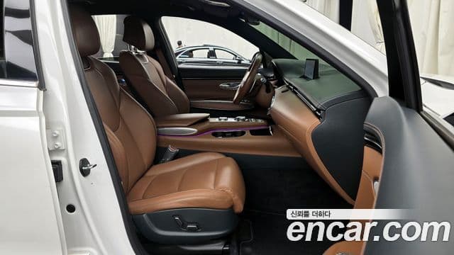 Genesis GV70 2021 — ფოტო 11/20