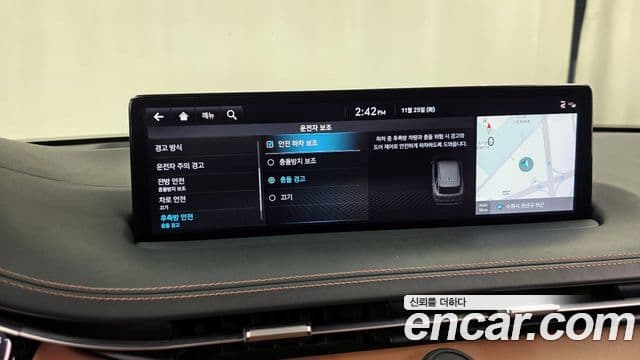 Genesis GV70 2021 — ფოტო 16/20