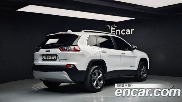Jeep Cherokee 2021 — Şəkil 2/20