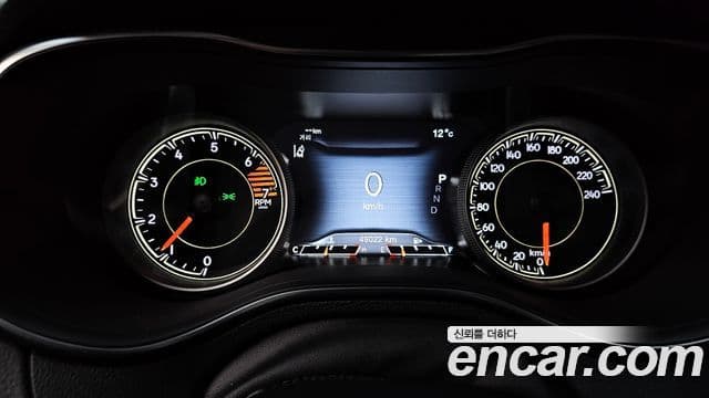 Jeep Cherokee 2021 — Şəkil 8/20