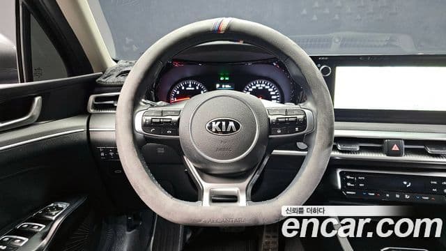 Kia K5 2021 — Фото 13/20