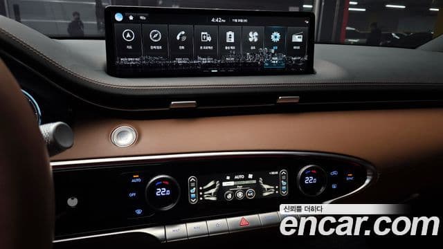 Genesis GV70 2022 — ფოტო 3/20