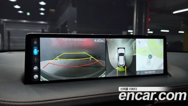 Genesis GV70 2022 — ფოტო 15/20