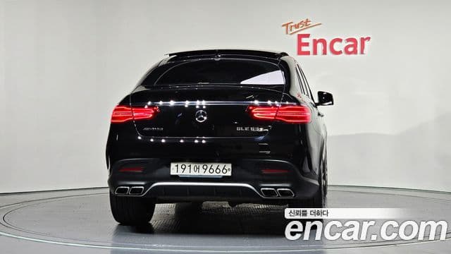 Mercedes-Benz GLE-Class 2019 — Şəkil 3/20
