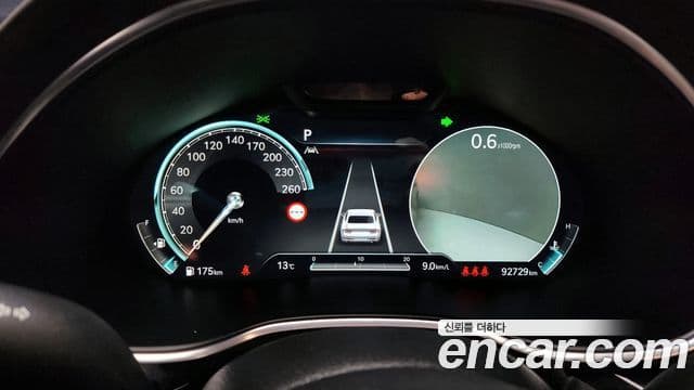 Genesis Electrified G80 2022 — Şəkil 8/20