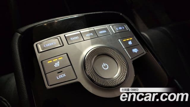 Genesis Electrified G80 2022 — Şəkil 18/20