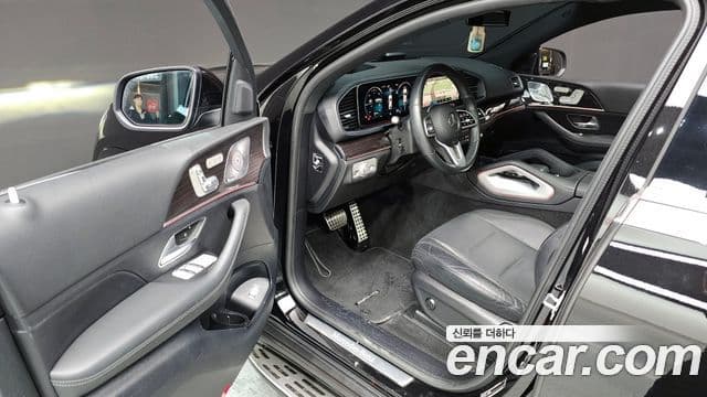 Mercedes-Benz GLE-Class 2020 — Şəkil 10/20