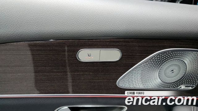 Mercedes-Benz GLE-Class 2020 — Şəkil 19/20