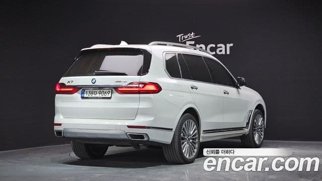 BMW X7 2021 — ფოტო 2/20