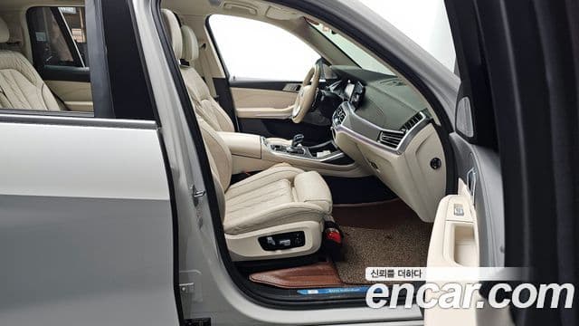 BMW X7 2021 — ფოტო 11/20
