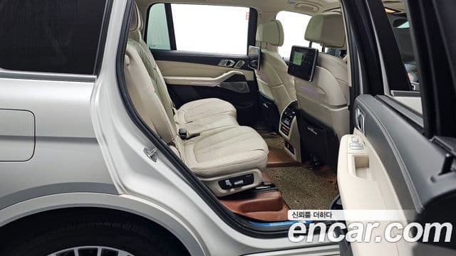 BMW X7 2021 — ფოტო 12/20