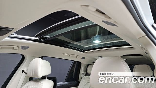 BMW X7 2021 — ფოტო 18/20