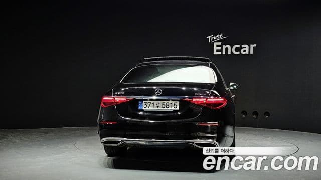 Mercedes-Benz S-Class 2023 — Фото 4/20