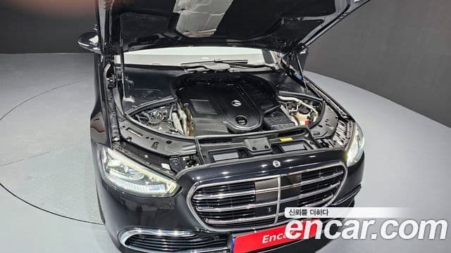 Mercedes-Benz S-Class 2023 — Фото 6/20