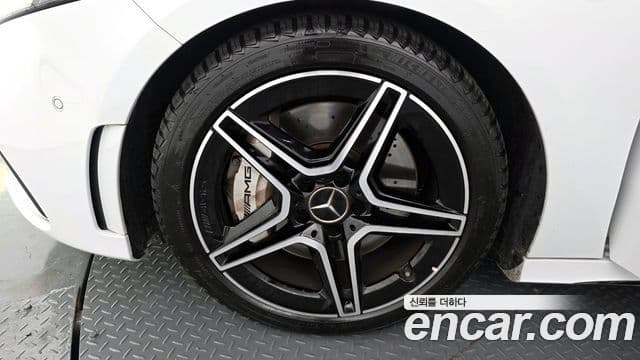 Mercedes-Benz A-Class 2022 — ფოტო 5/20