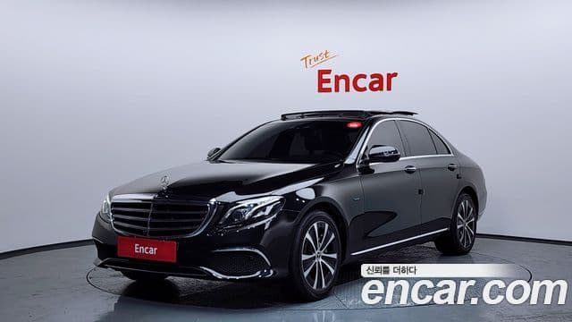 Mercedes-Benz E-Class 2019 — Şəkil 1/20