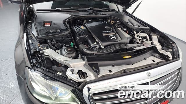 Mercedes-Benz E-Class 2019 — Şəkil 6/20
