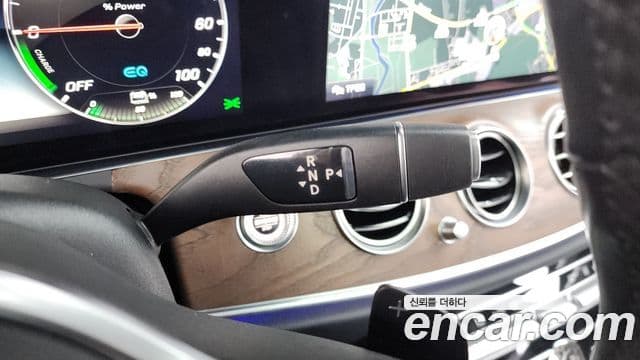 Mercedes-Benz E-Class 2019 — Şəkil 9/20
