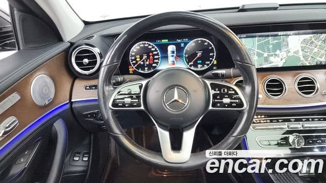 Mercedes-Benz E-Class 2019 — Şəkil 13/20