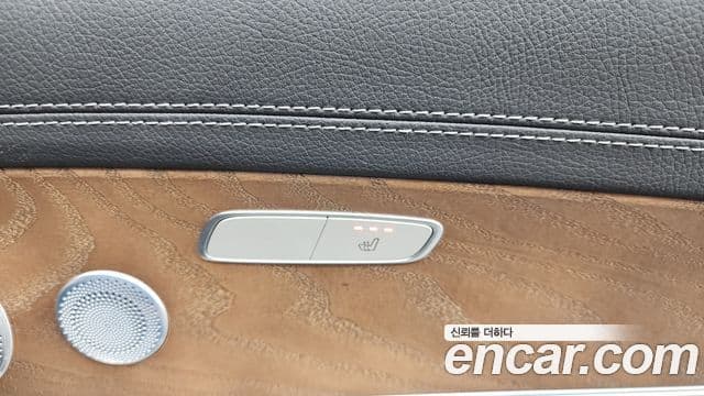 Mercedes-Benz E-Class 2019 — Şəkil 19/20