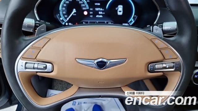Genesis Electrified G80 2022 — ფოტო 9/18