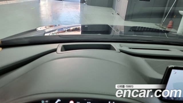 Genesis Electrified G80 2022 — ფოტო 14/18