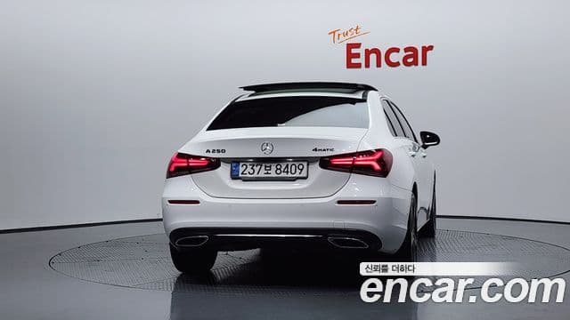 Mercedes-Benz A-Class 2020 — ფოტო 4/20