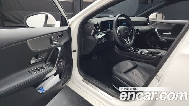 Mercedes-Benz A-Class 2020 — ფოტო 10/20