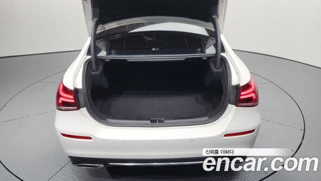 Mercedes-Benz A-Class 2020 — ფოტო 20/20