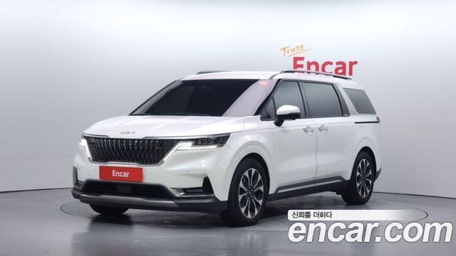 Kia Carnival 2023 — ფოტო 1/20