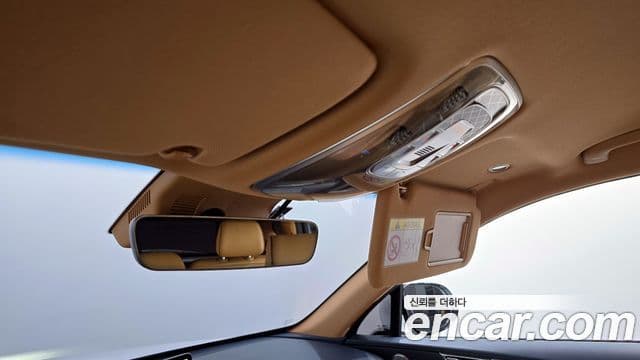 Genesis GV80 2021 — ფოტო 18/20