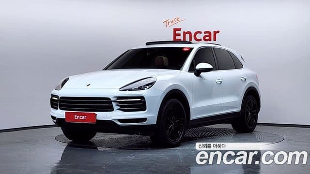 Porsche Cayenne 2019 — ფოტო 1/18