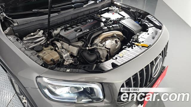 Mercedes-Benz GLB-Class 2022 — ფოტო 6/20