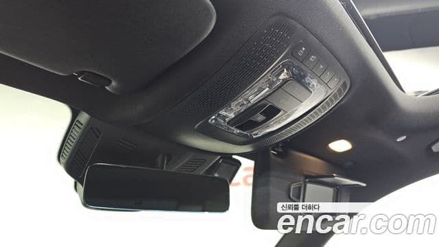 Mercedes-Benz GLB-Class 2022 — ფოტო 18/20