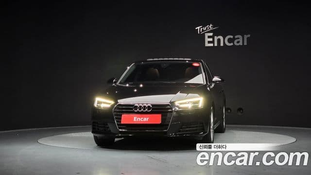 Audi A4 2019 — Фото 2/20
