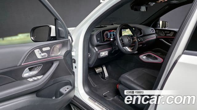 Mercedes-Benz GLS-Class 2025 — фото 10 из 20