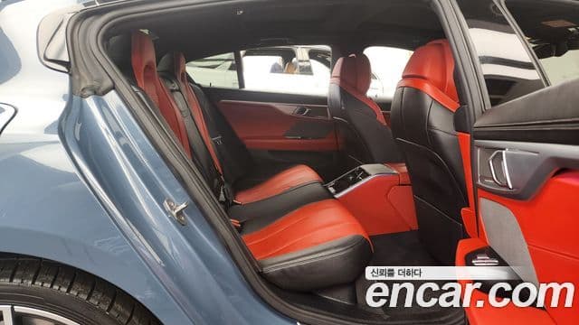 BMW 8 Series 2019 — Şəkil 9/20