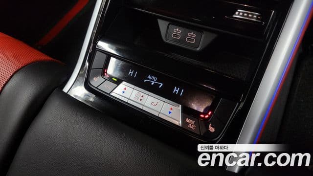 BMW 8 Series 2019 — Şəkil 11/20
