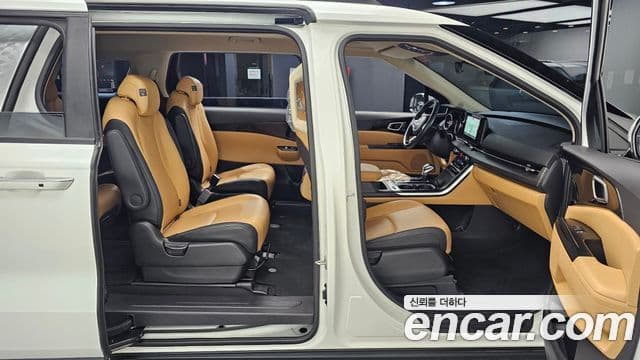 Kia Carnival 2022 — Фото 12/20